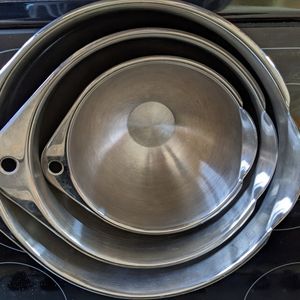 Cuisinart stainless steel mixing bowl set of 3